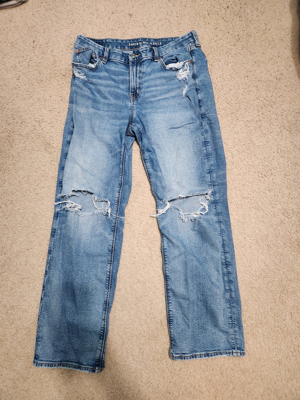 American Eagle Outfitters Light Blue Distressed Curvy Straight Leg Jeans